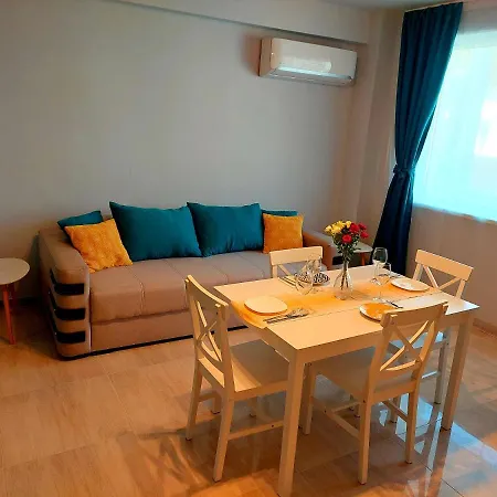 2 Mamaia Nord & Seaview Apartment Navodari