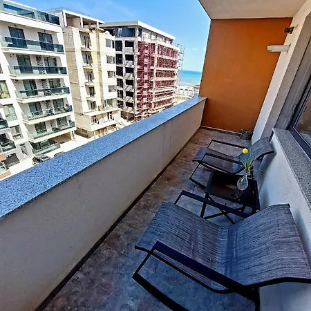 Apartment 2 Mamaia Nord & Seaview Navodari