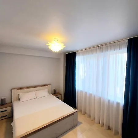 2 Mamaia Nord & Seaview Apartment
